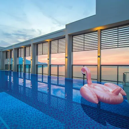 Luxurious Ocean View Suites - My Khe Beach Front - Hinata Apartment Da Nang Exterior photo