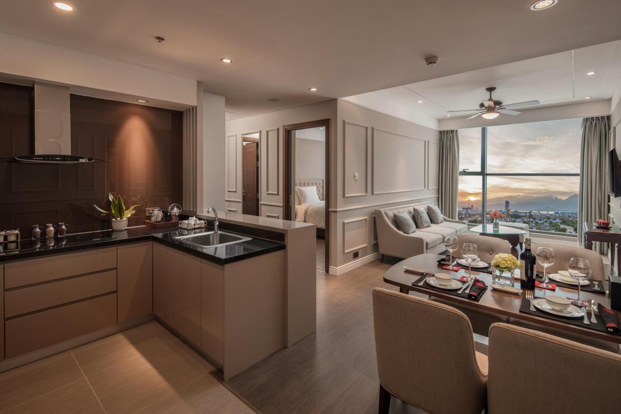 Luxurious Ocean View - My Khe Front - Hinata Apartment *